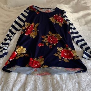 Lularoe purple with floral top, size L